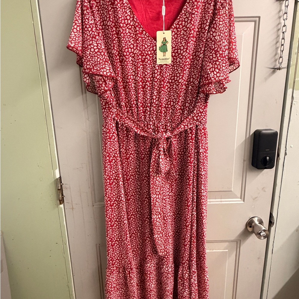 Elegant Red Floral Maxi Dress